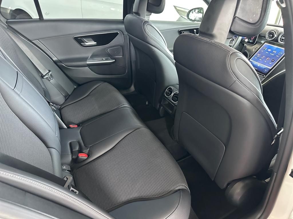 Fahrzeugabbildung Mercedes-Benz C 180 T Avantg. Totwi. Navi LED SHZ Memo Ambie.
