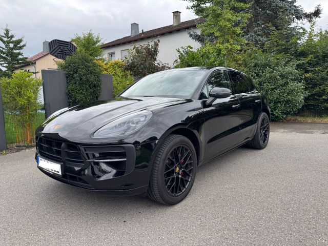 Porsche Macan GTS Approved 12/2026