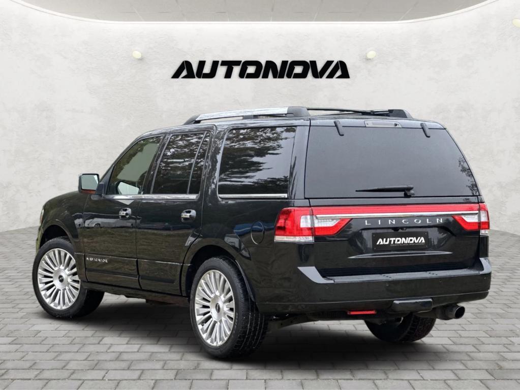 Lincoln Navigator