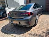 Opel Insignia 2.0 Turbo 169kW GSI Auto 4x4 GS GSI - Opel Insignia Gsi mit Benzin-Antrieb