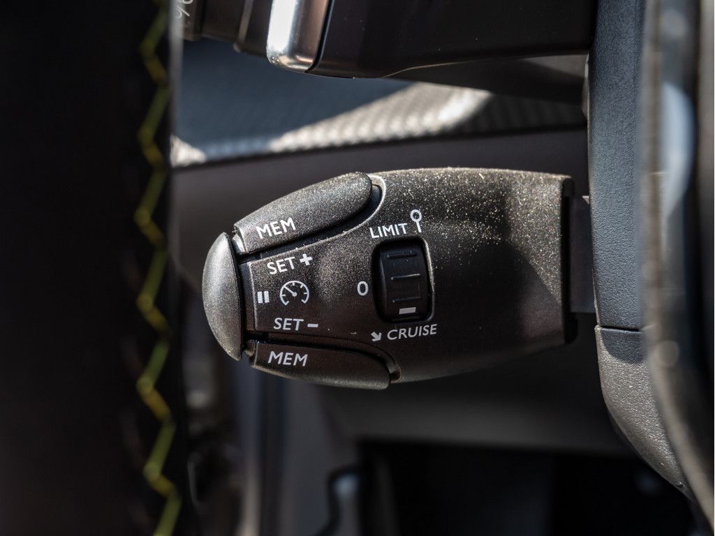 Peugeot 208 - Bild 21