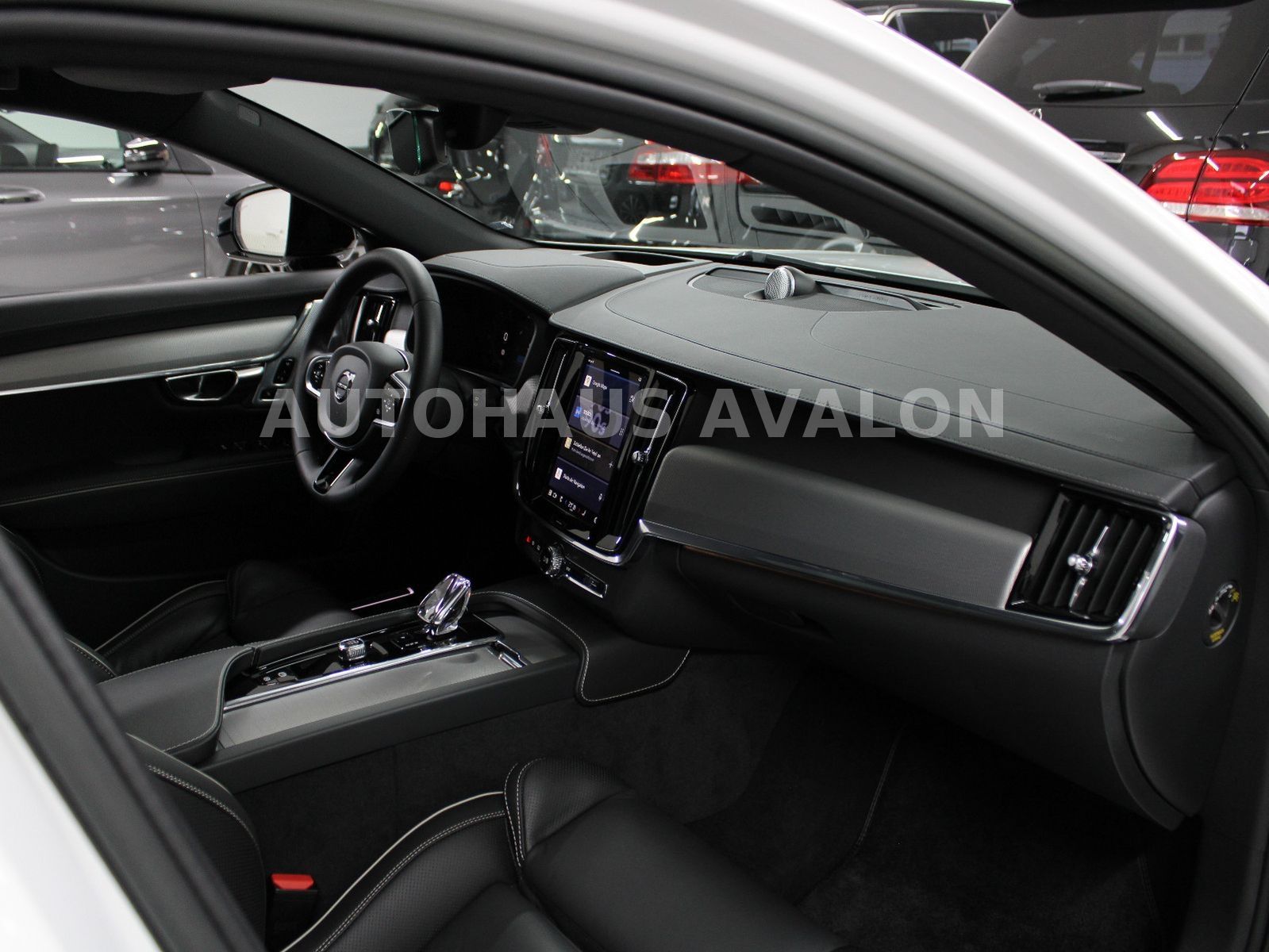 Volvo V90 AWD*Ultimate Dark*R-Design~B&W®~PANO~FOUR-C foto 20