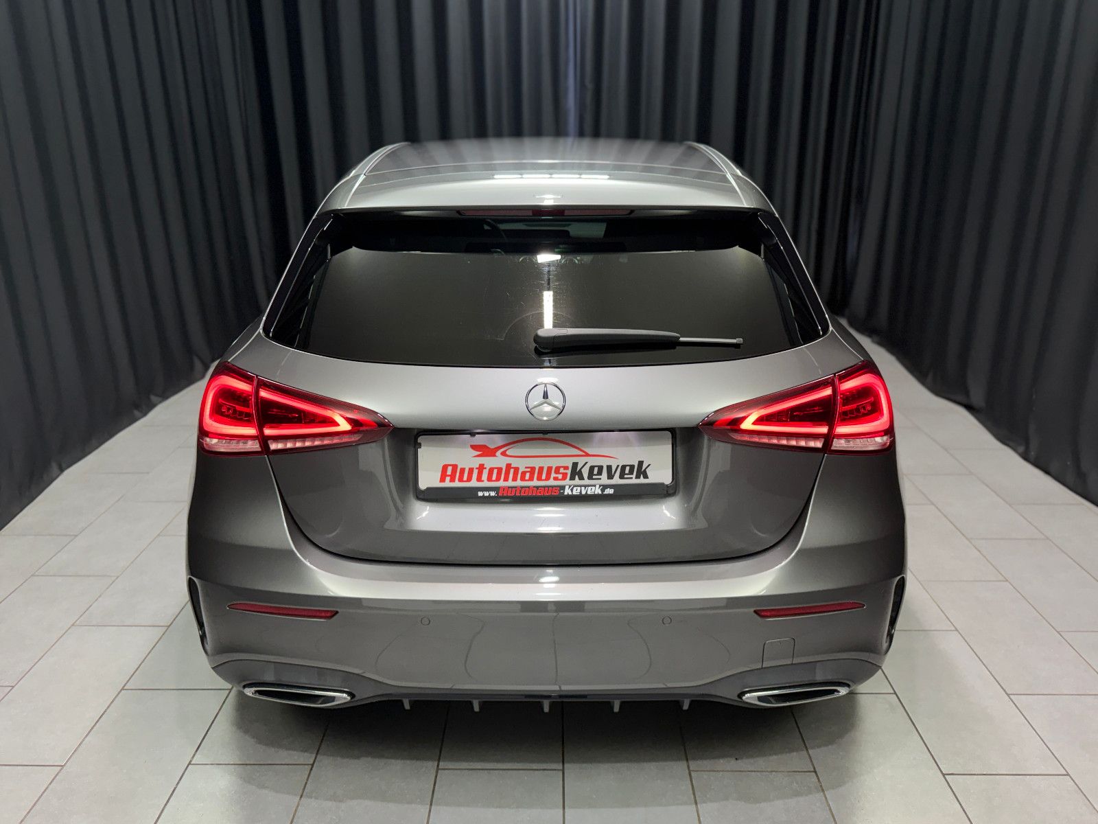 Fahrzeugabbildung Mercedes-Benz A 250 4Matic|AMG-LINE|360°|STDHZG