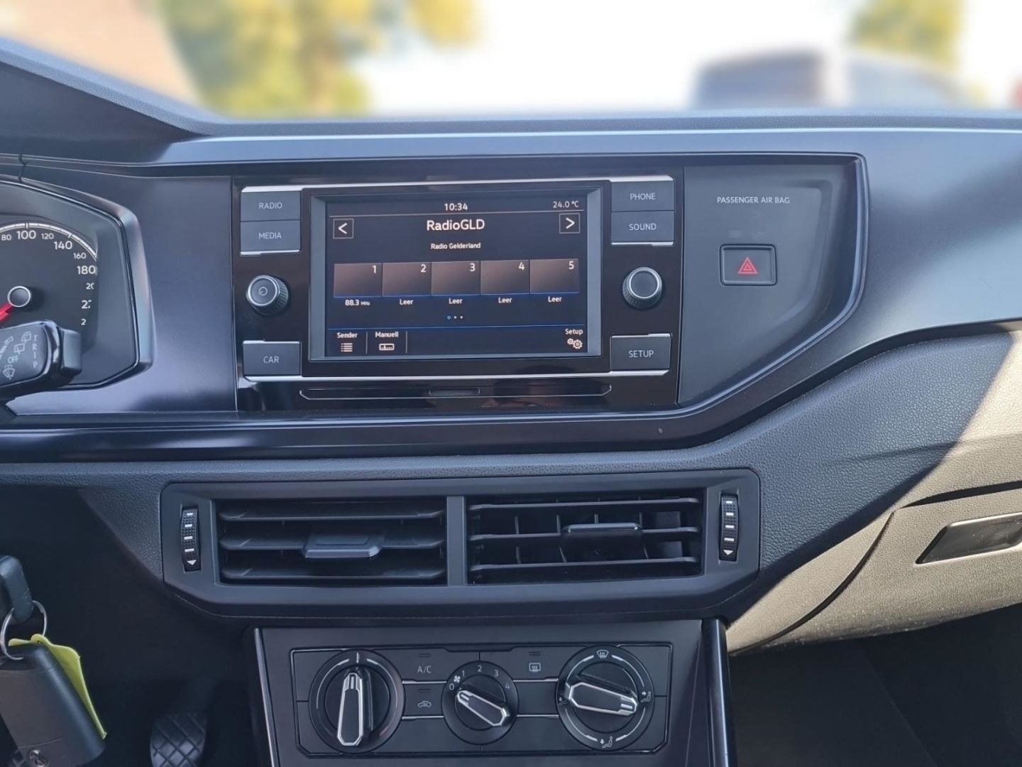 Fahrzeugabbildung Volkswagen Polo Trendline VI (AW1)(08.2017- 2021)