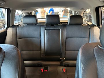 MYAUTOCENTER – Gebraucht- und Jahreswagen mit Werkstattservice in Pfaffenhofen BMW Touring 523 i *HeadUP*AHK*Xenon*TÜV NEU*