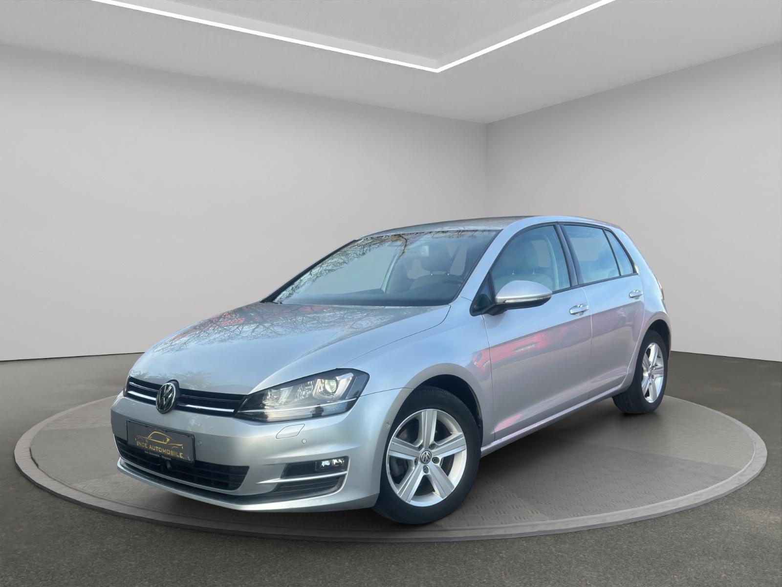 Volkswagen Golf VII Lim.Highline BMT*R-Kamera*Bi-Xenon*
