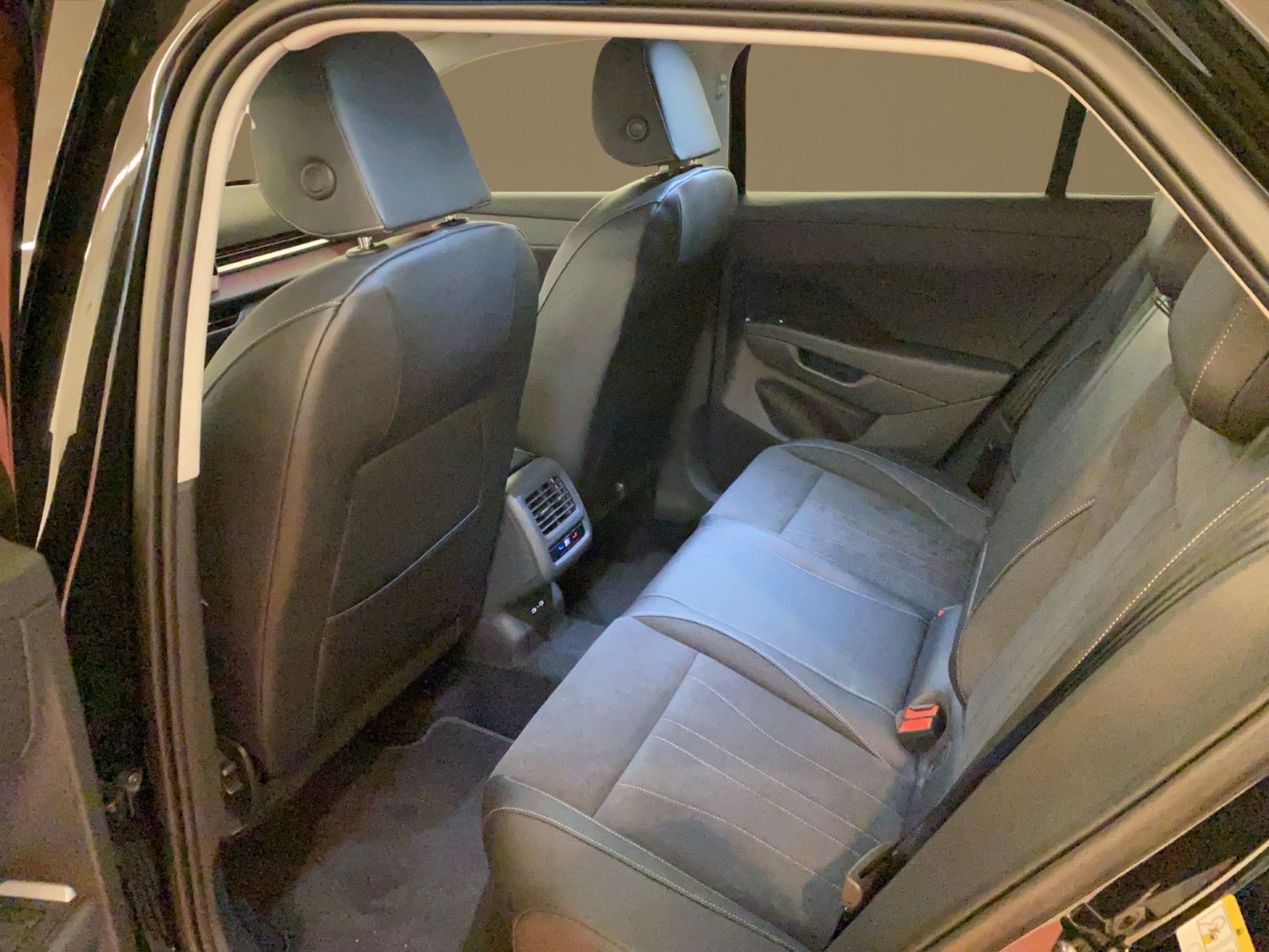Volkswagen T-Roc - Bild 17
