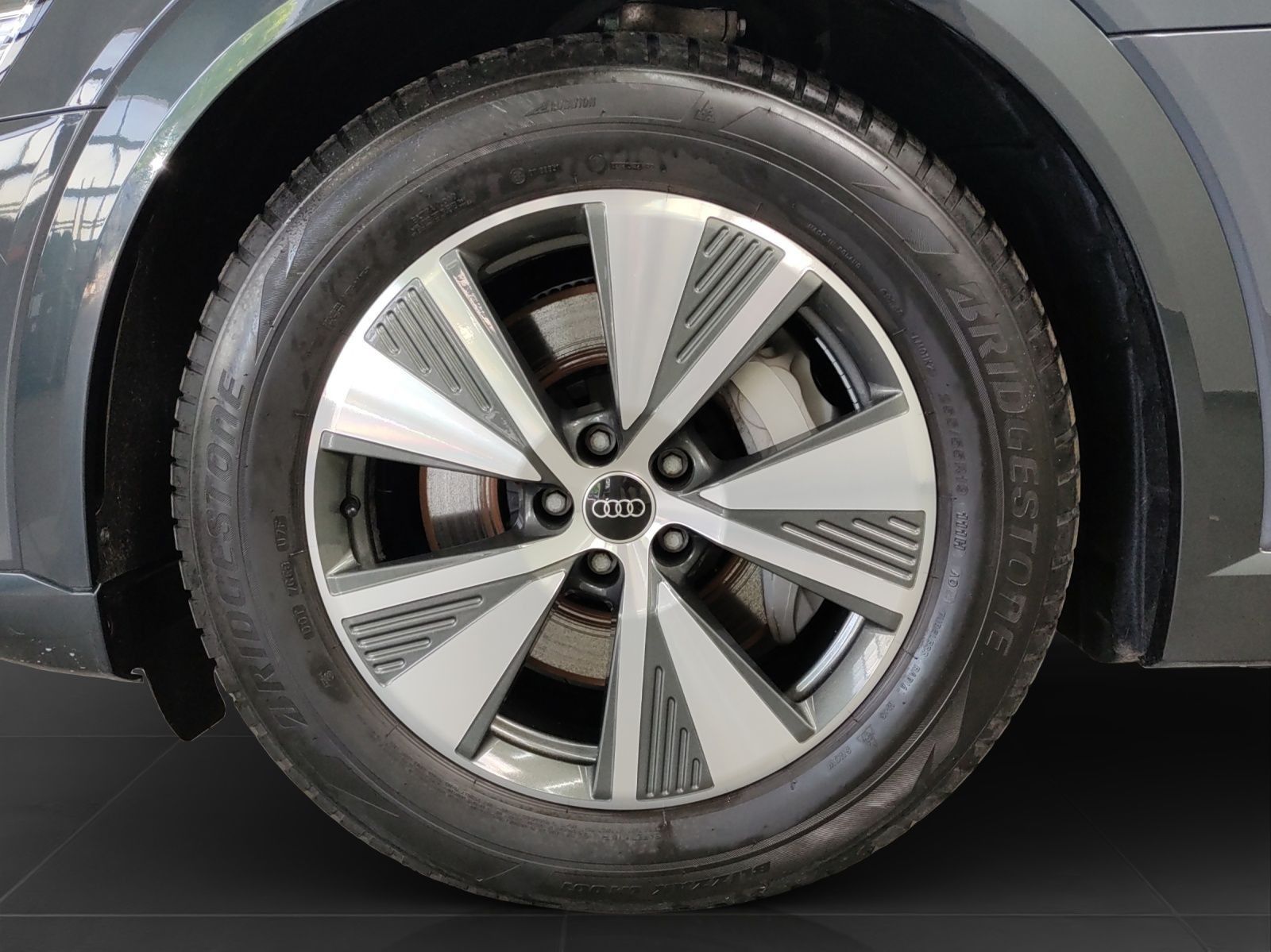 Audi Q8 e-tron - Bild 8