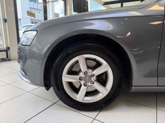 AUDI A4 Ambiente 1.HAND/AUTOMATIK/NAVI/SHZ/XENON/TRAU