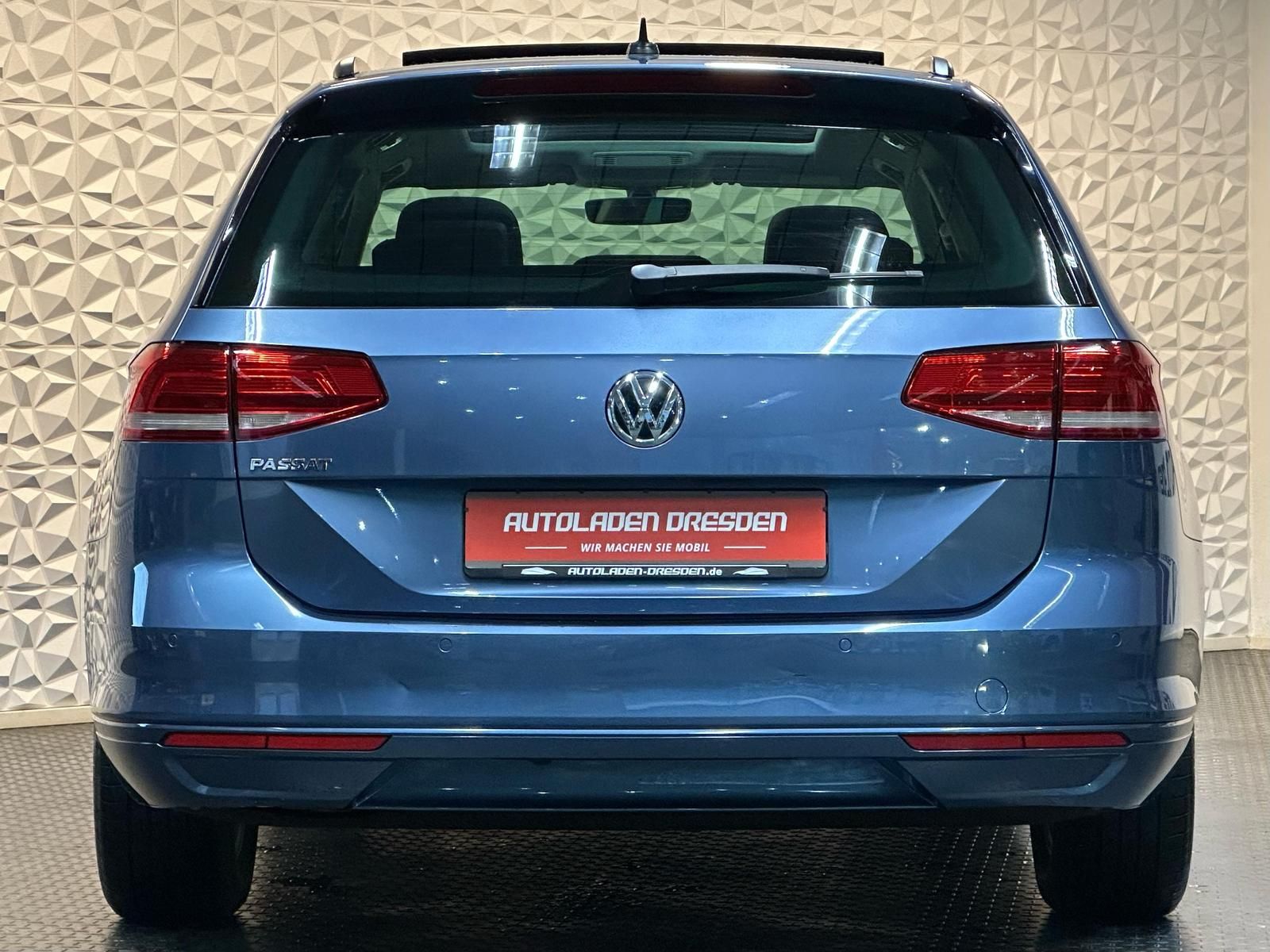 VW Passat 2.0TDI COMFORTLINE AHK#SHZ#ACC#NAVI#PANO - Image 6