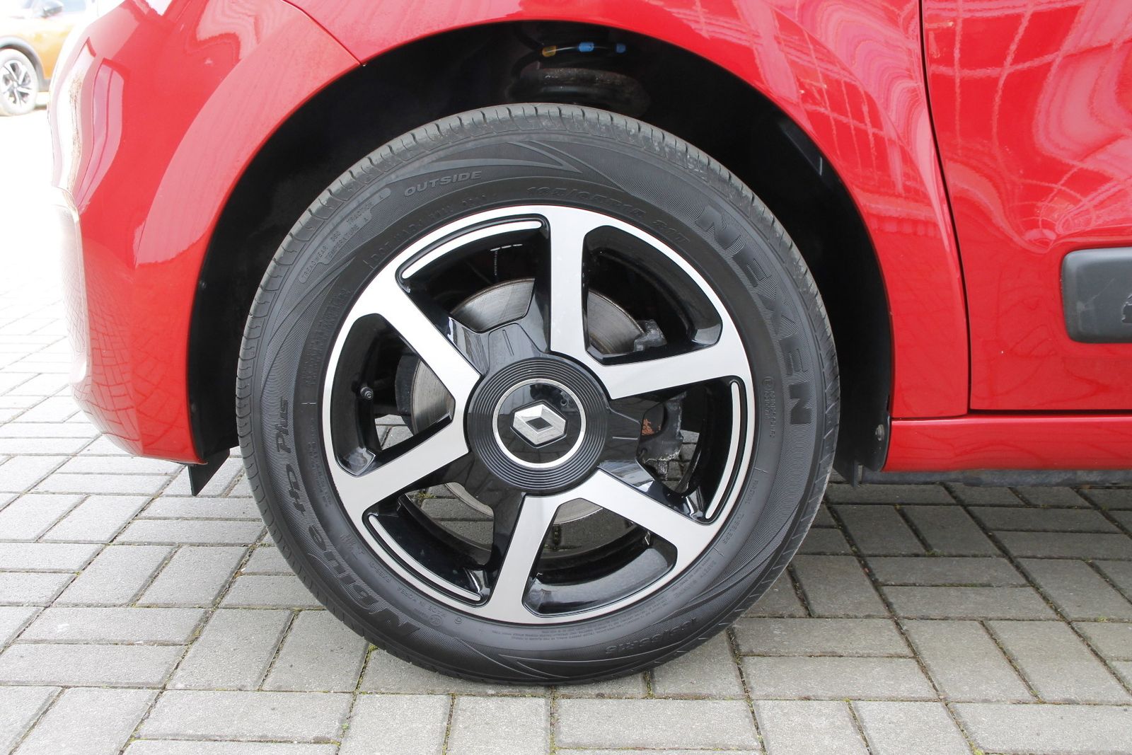 Fahrzeugabbildung Renault Twingo 1.0 SCe 75 Limited