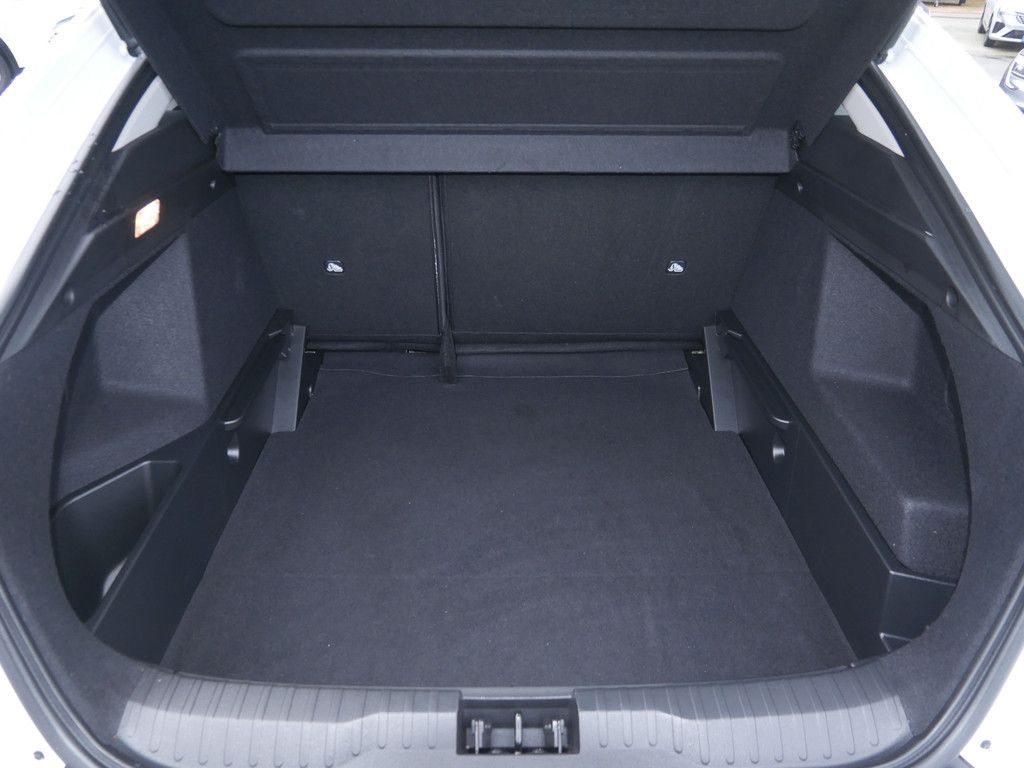 Fahrzeugabbildung Renault Arkana Equilibre TCe 140 EDC PDC KAMERA LED