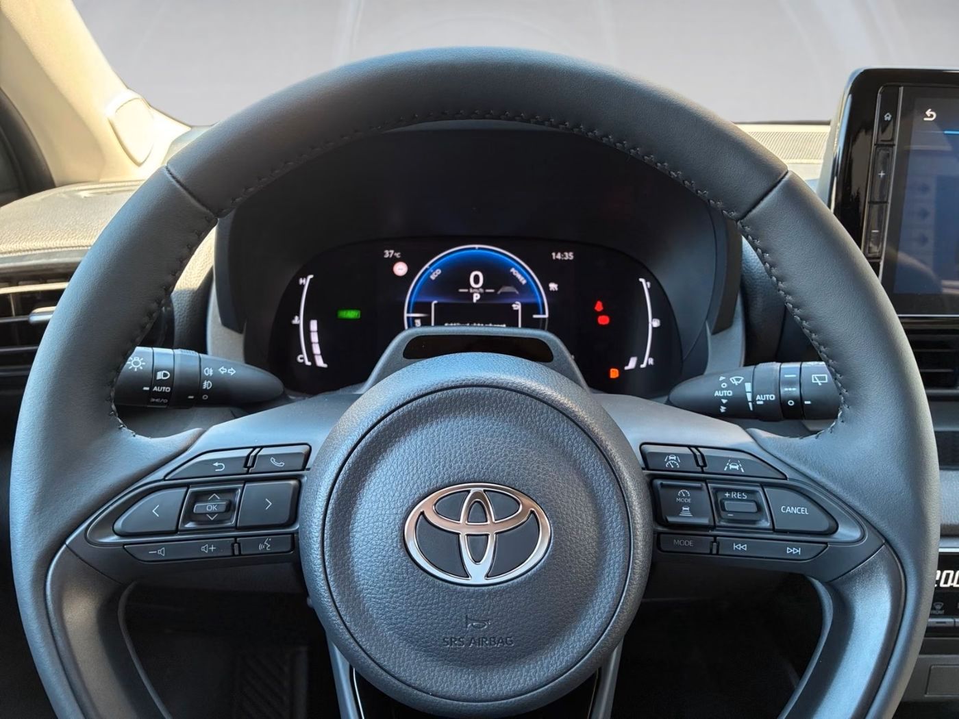 Fahrzeugabbildung Toyota Yaris Teamplayer 1.5-l-Hybrid KAMERA LED ACC