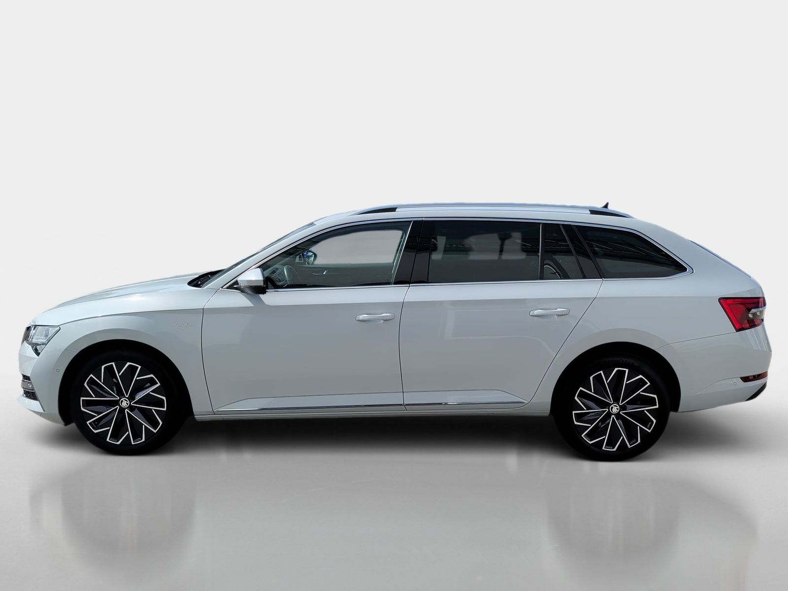 Skoda Superb Combi 2.0 TDI 4x4 L&K Standhzg+Leder+Matr imagem 3