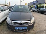 Opel Zafira B Family/NAVI/KLIMA/GARANTIE/AHK/ALU/ - gebrauchte Opel Zafira aus dem Jahr 2014