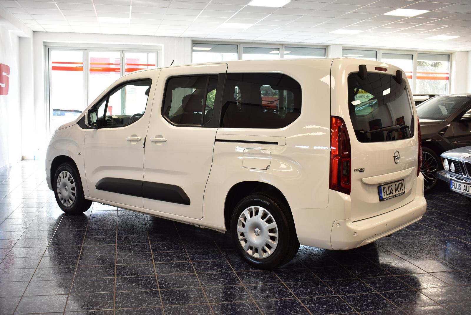 Opel Combo Life 1,5 D XL Edition Navi AHK PDC Sitzh.