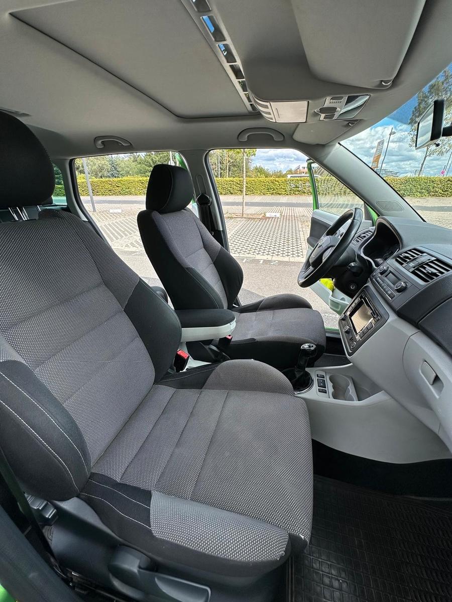 Skoda Fabia 2012 — photo 12