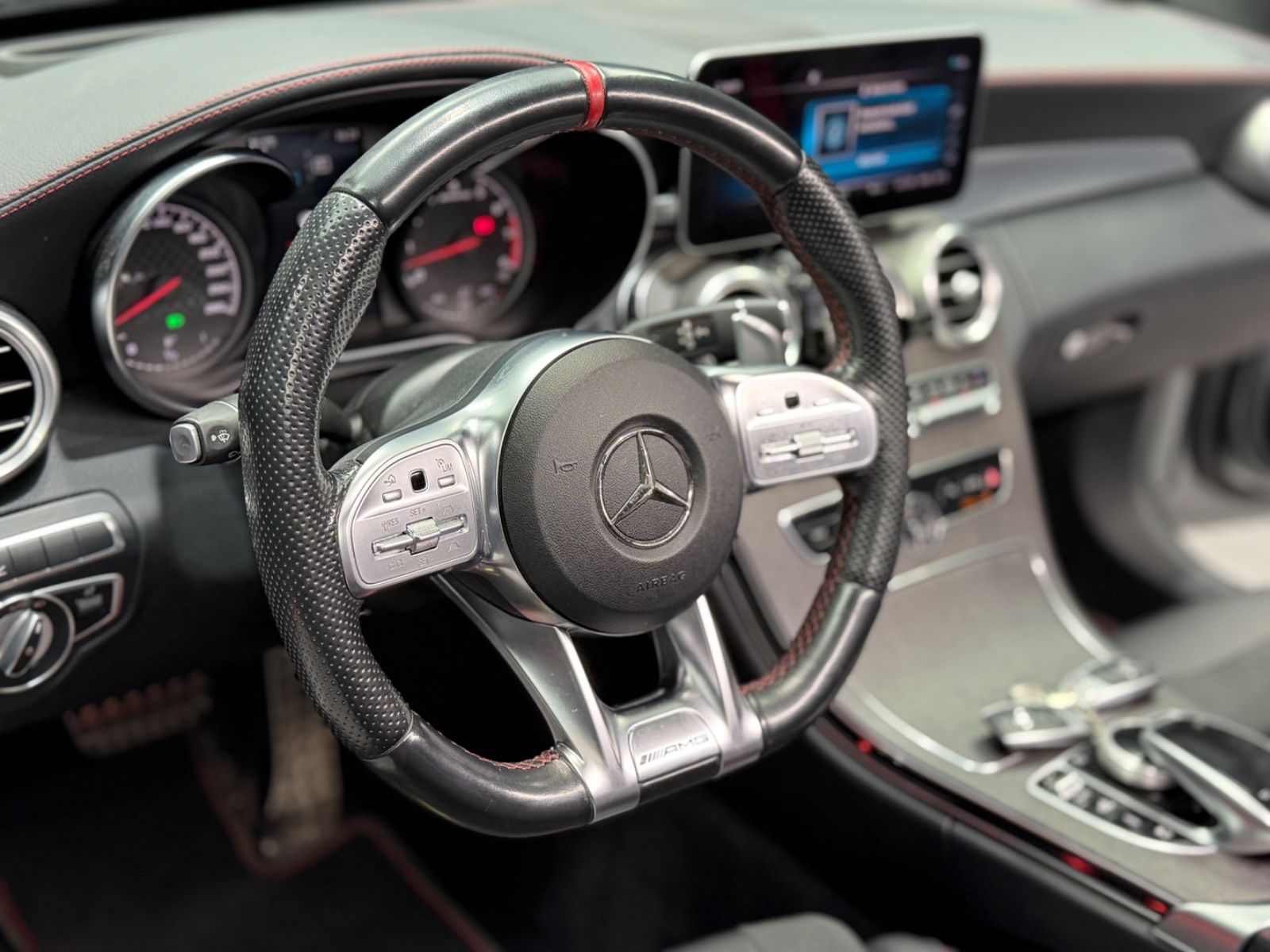 Fahrzeugabbildung Mercedes-Benz C 43 AMG T|PANORAMA|PERFORMANCE|NAVI|AHK