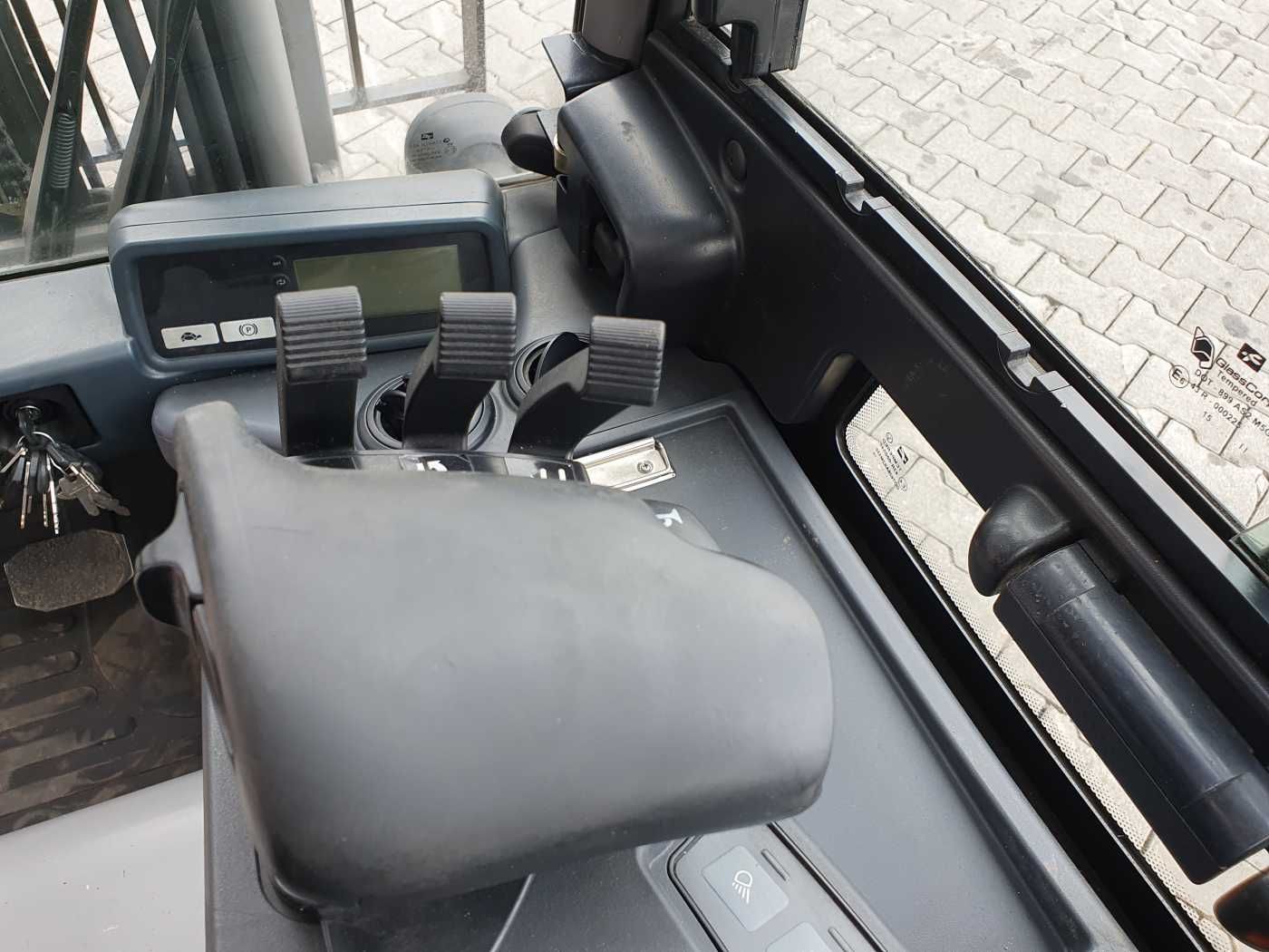 Fahrzeugabbildung Jungheinrich EFG 215 / Triplex: 4.25m! / SS / 4.297h!