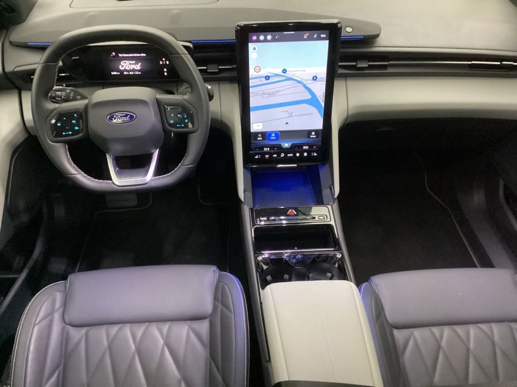 Fahrzeugabbildung Ford Explorer Premium RWD Navi B&O Massagesitze