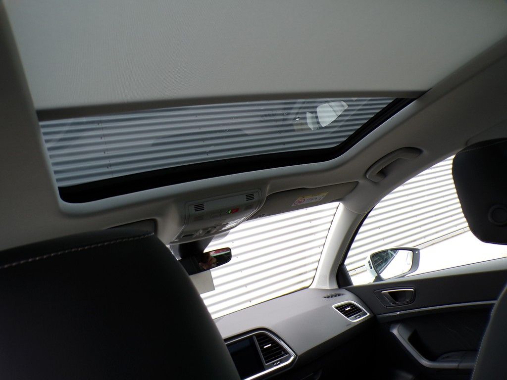 Fahrzeugabbildung SEAT Ateca  1.5 TSI DSG Style