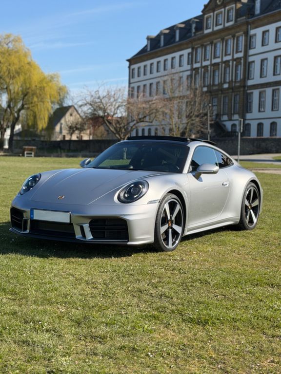 Image of Porsche 992