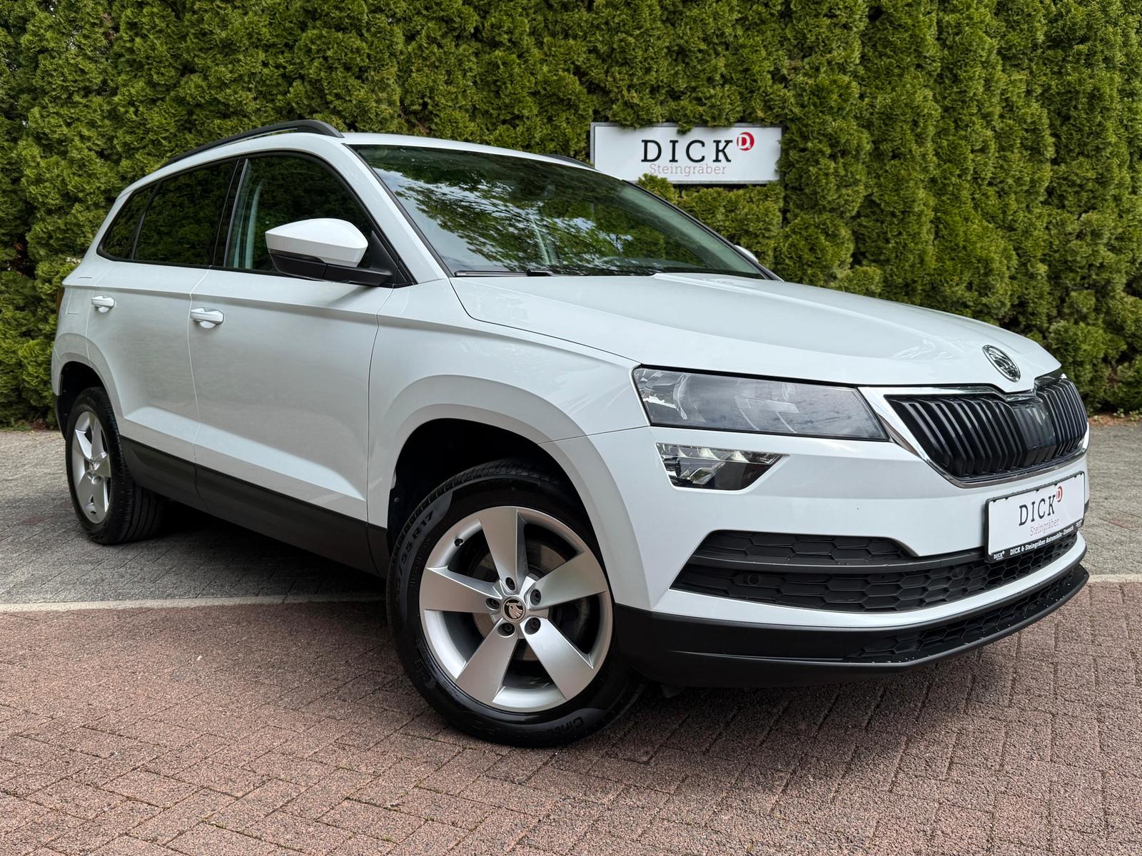 Skoda Karoq 2.0 TDI DSG Ambition AHK+NAV+SHZ+DAB+CARPL