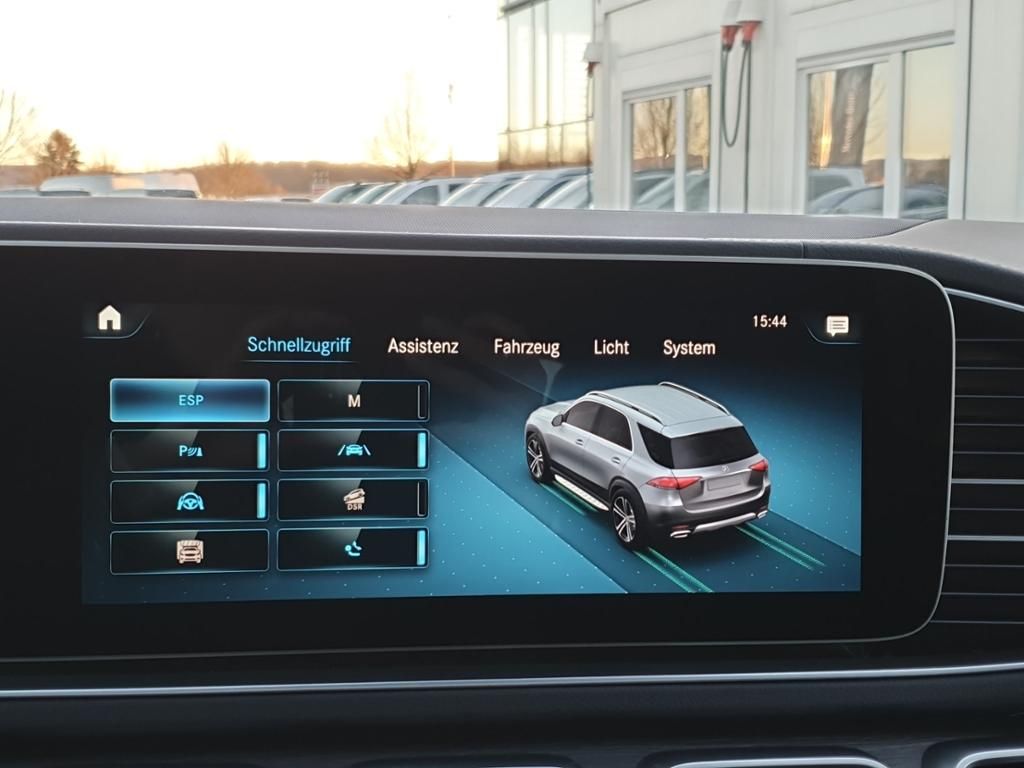 Fahrzeugabbildung Mercedes-Benz GLE 400 d 4MATIC ***VOLLFOLIERUNG MATT GRAU***