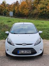 Ford Fiesta 1.25 80 PS TÜV neu Klima 8-fach-Bereifung