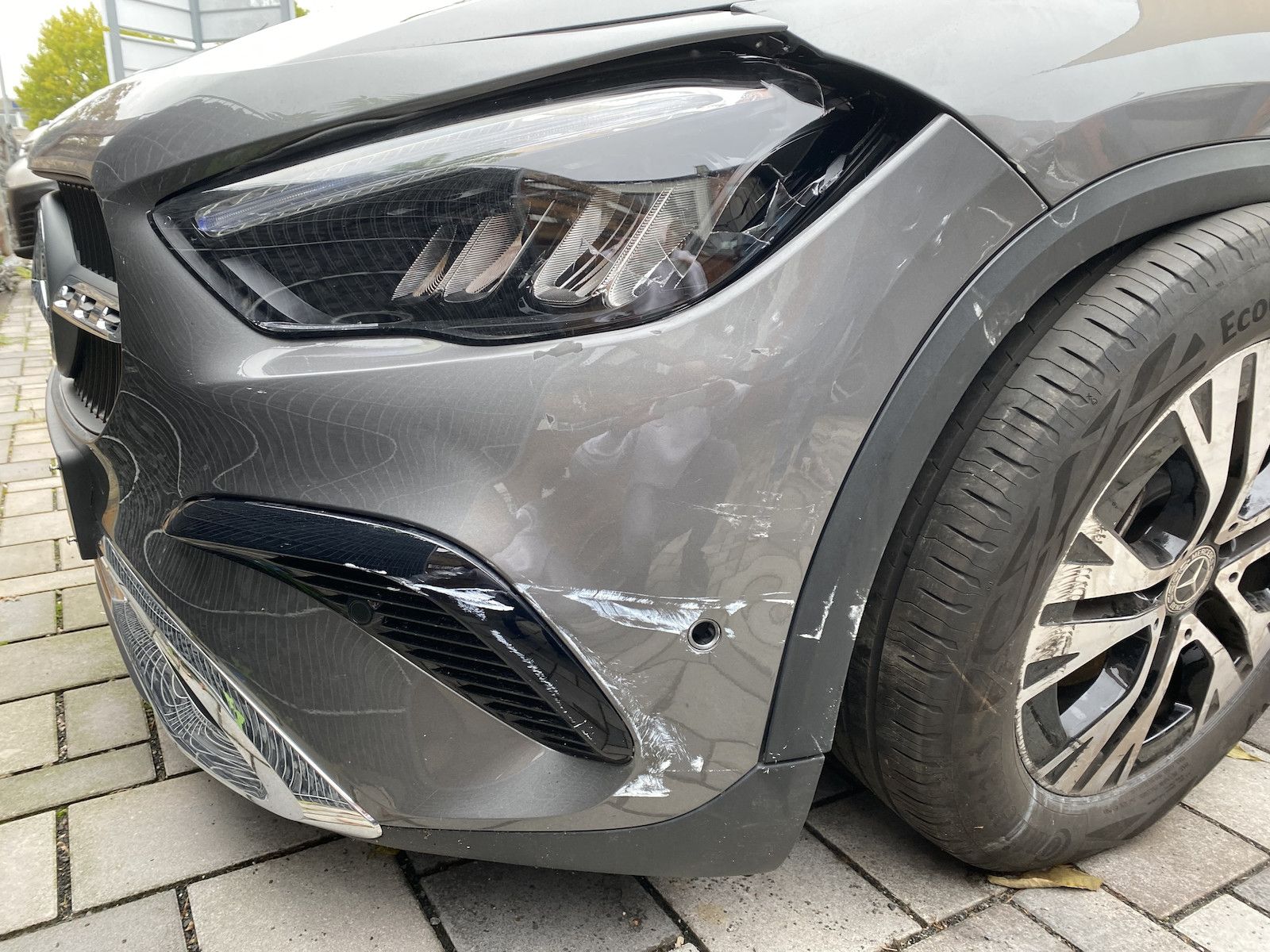 Fahrzeugabbildung Mercedes-Benz GLA 250 4M Progressive Advanced+/