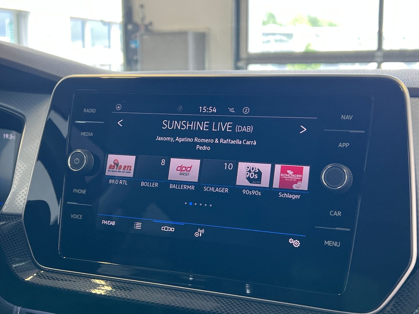 Fahrzeugabbildung Volkswagen T-Cross GOAL 1.0 TSI DSG *AHK, LED, App-Connect,