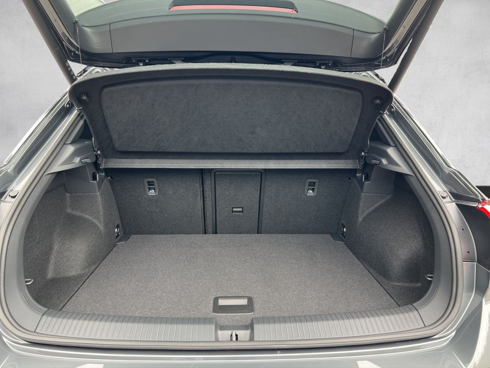 T-Roc R-Line 1.0 TSI*ACC*Navi*RearView*Klima