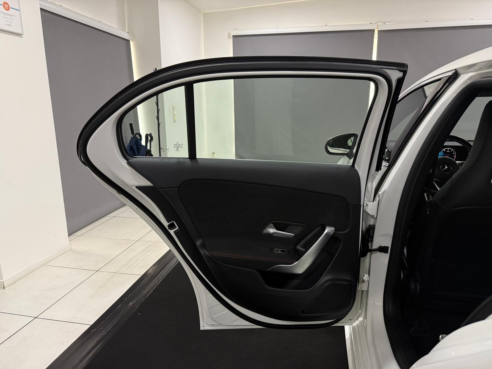 Mercedes-Benz A 180 7G AMG-LINE*WIDESCREEN*KAMERA*LED*SPUR*