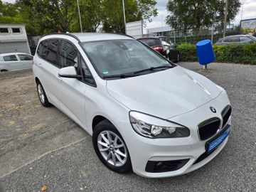 BMW 216 - 8