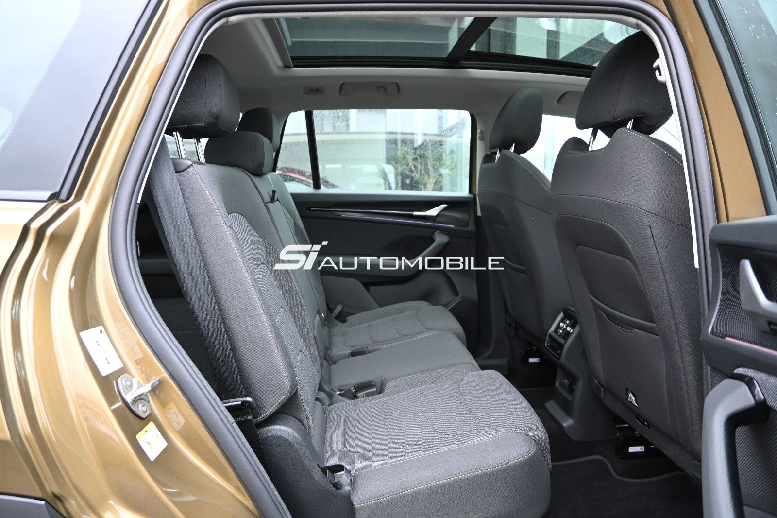 Fahrzeugabbildung SKODA Kodiaq 2.0 TDI 4x4 DSG °AHK°PANO°STANDHZ°7-SITZE