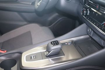 Fotografie 15 des Nissan Qashqai 1.3 DIG-T MHEV Xtronic N-Connecta (J12)