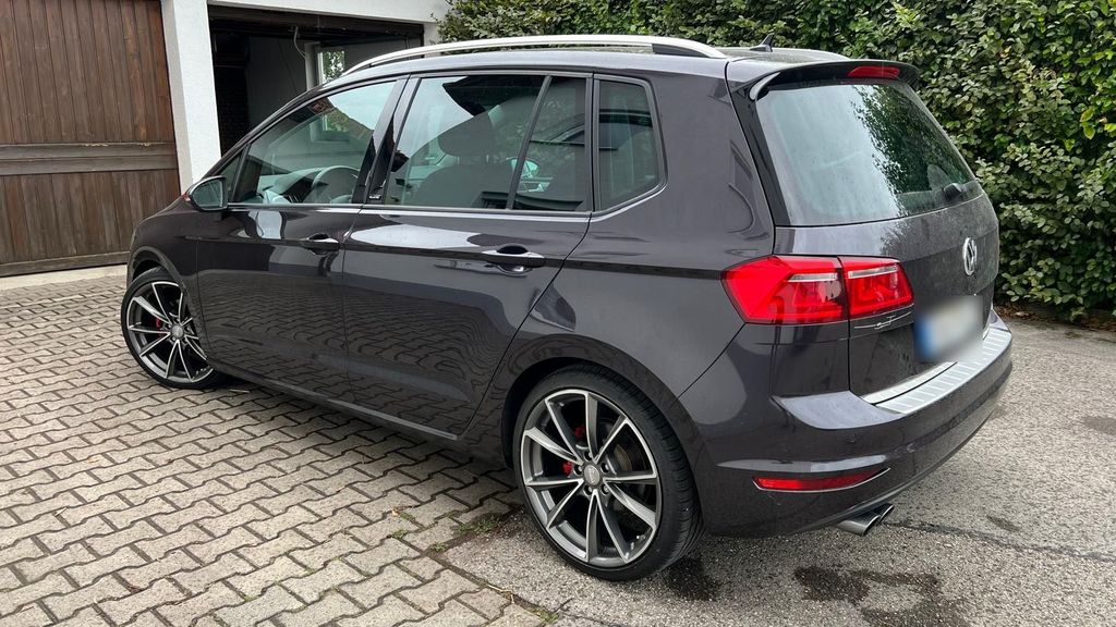 Image of Volkswagen Golf Sportsvan