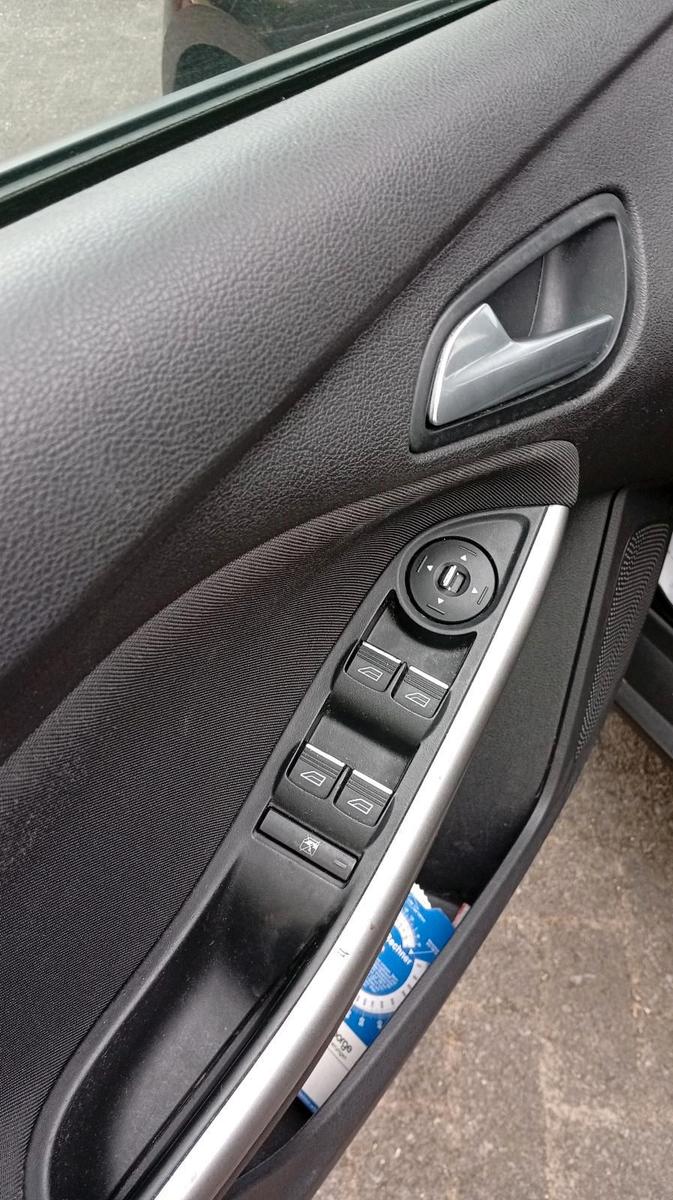 Ford Focus 2013 — photo 10