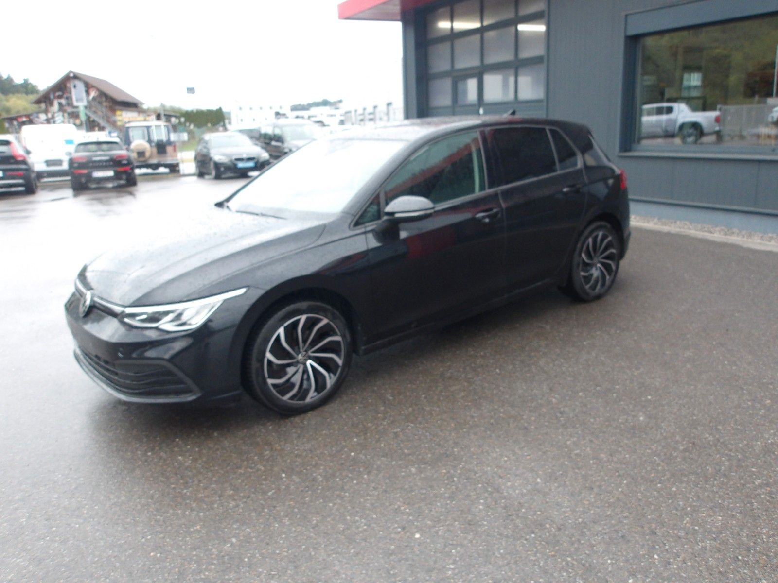 Volkswagen Golf VIII Lim. Life DSG *RFK*EXP. 13990*