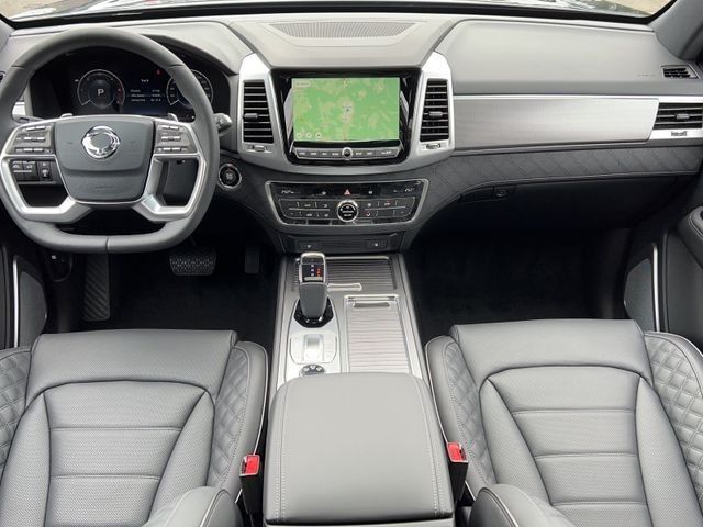 Fahrzeugabbildung Ssangyong Rexton Sapphire 2.2 D 8AT 4WD Elegance 5-Seat