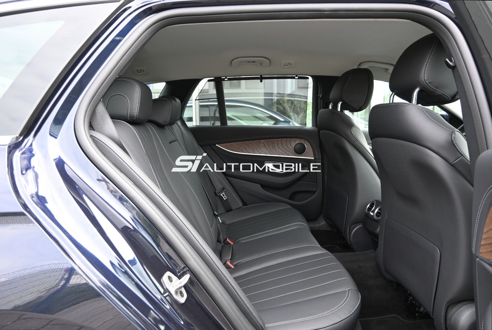 Fahrzeugabbildung Mercedes-Benz E 220 d T 9G-Tr. Exclusive °ACC°AHK°HEAD-UP°MEMO