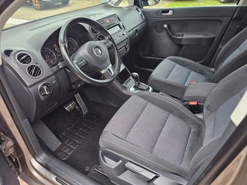 Volkswagen Golf - 11