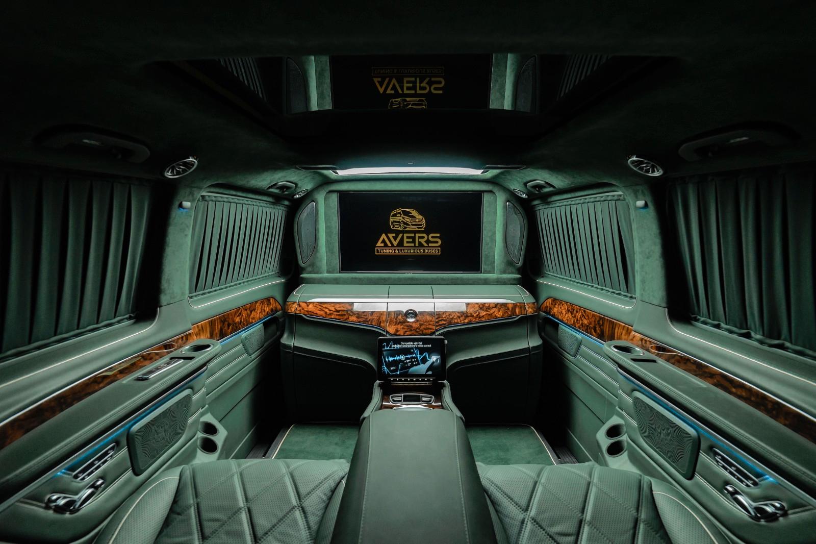 Mercedes-Benz EQV 300 VIP  Luxury extralang extralong