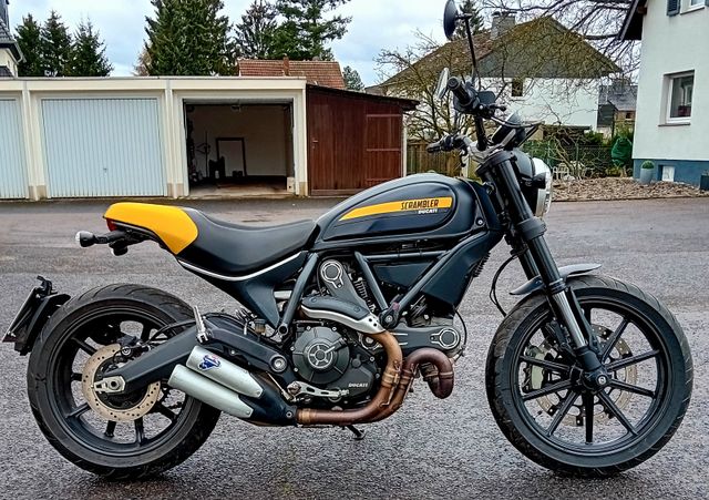 Ducati Scrambler 800, 2.Hand, Scheckheft, Extras