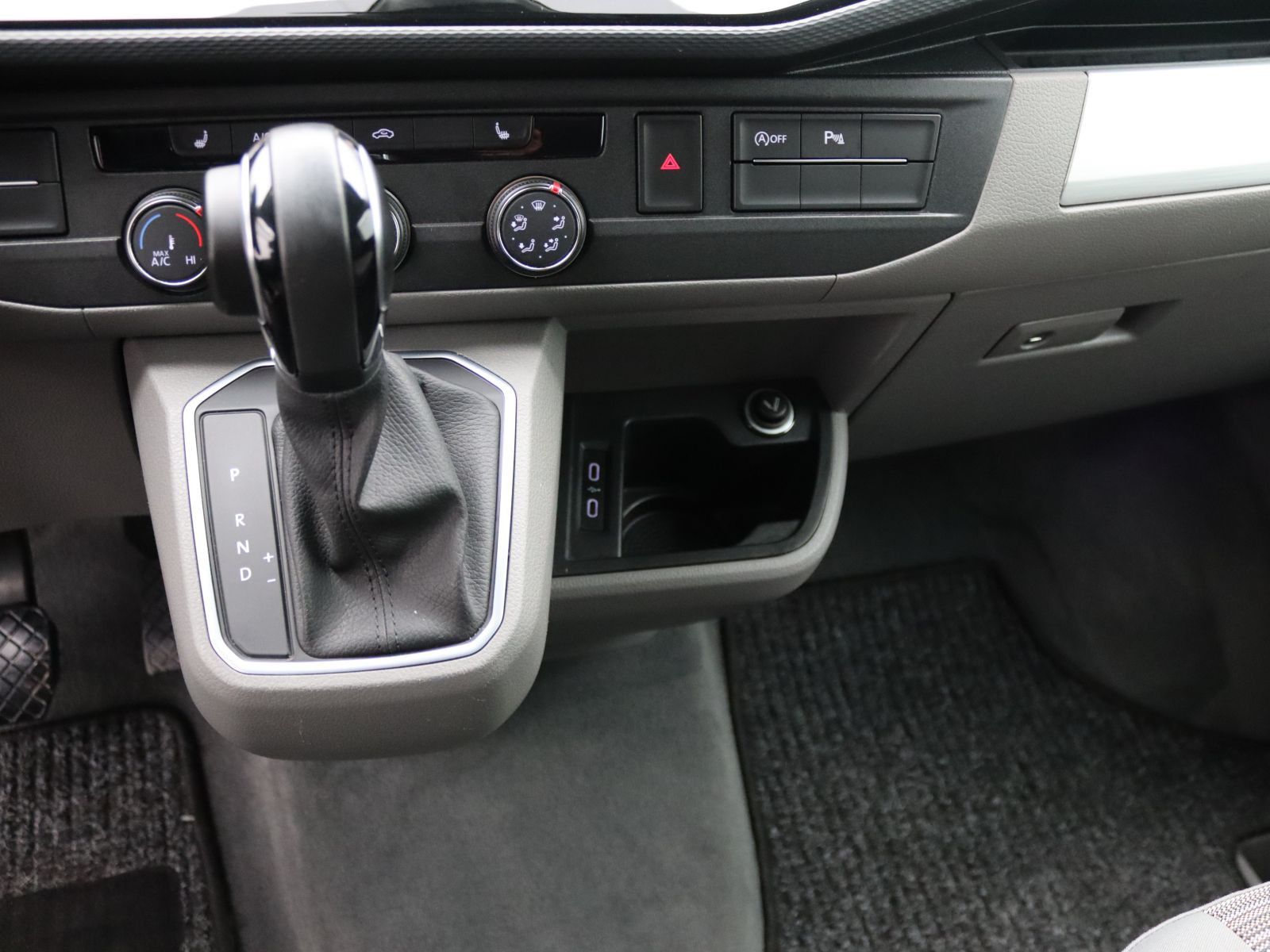 Volkswagen T6 California - Bild 15