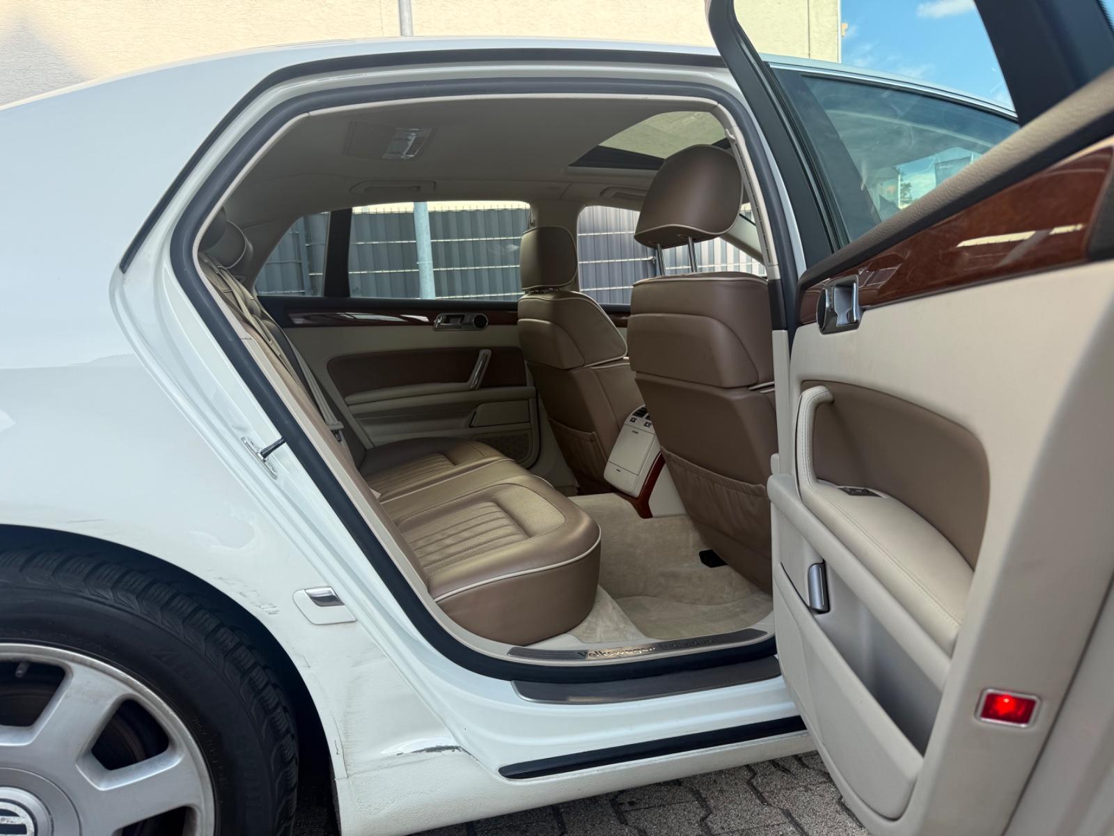 Volkswagen Phaeton V6TDI 4M*2HD*KAM*AUTO*SCHIEB*MASSA+5SITZ