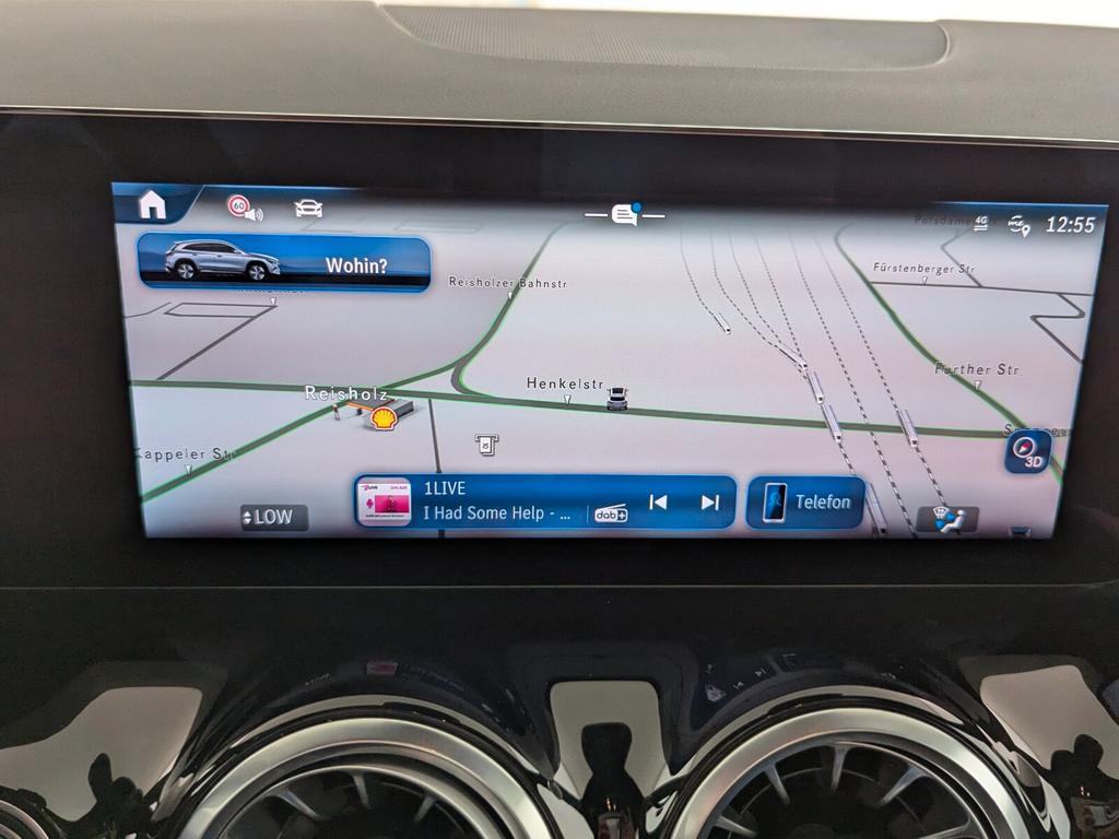 Mercedes-Benz GLA 220