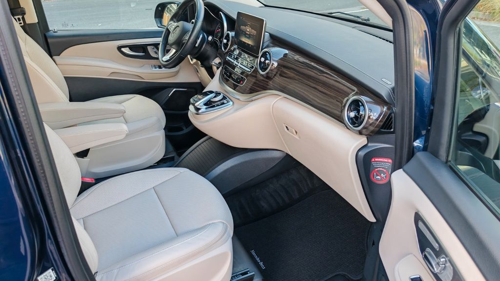 Image of Mercedes-Benz V 250