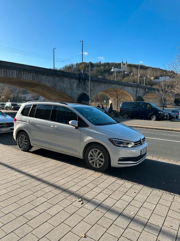 Image of Volkswagen Touran