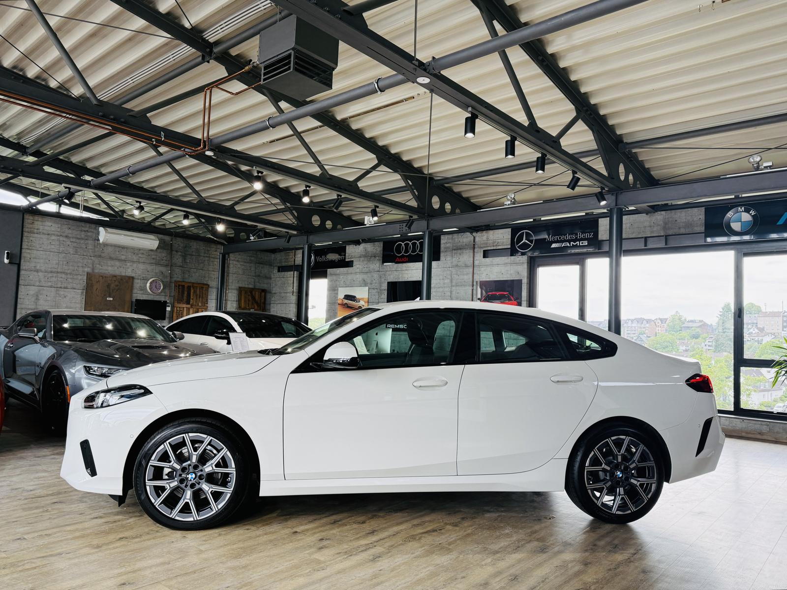 BMW 220 Gran Coupé d*LED*NAVI*R.KAMERA*KEYLESS GO